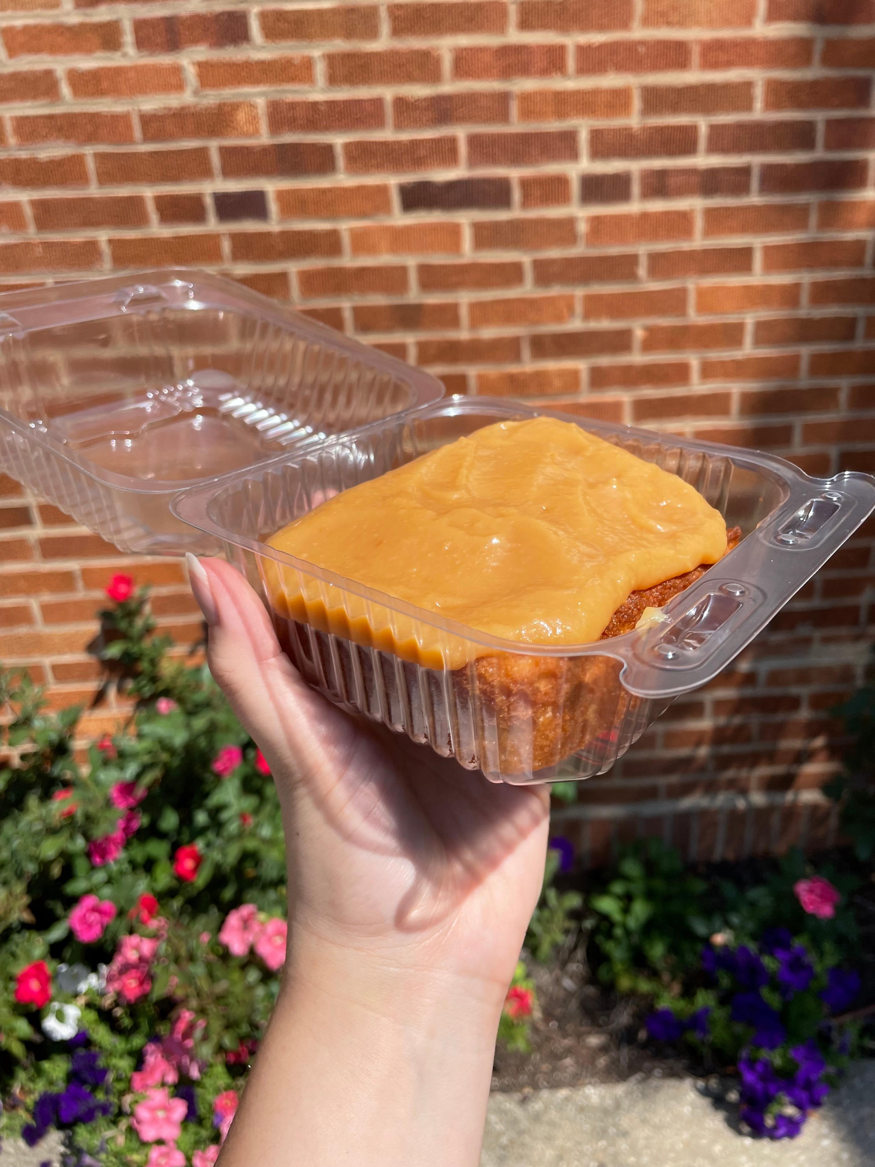 CARAMEL CAKE SLICE