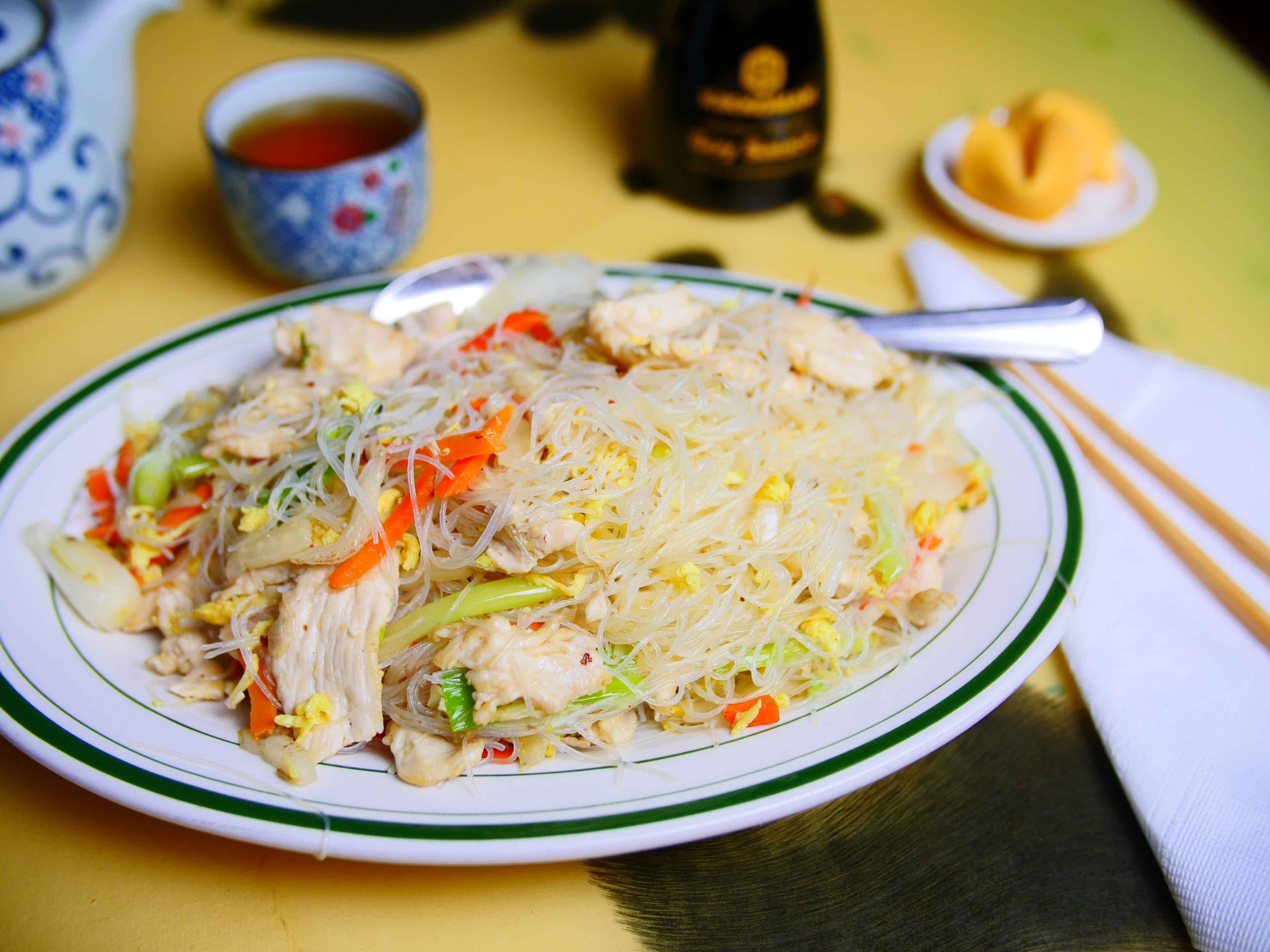 1201 Chicken Rice Noodle