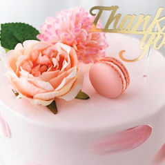 Customerized Pink Flower Cake