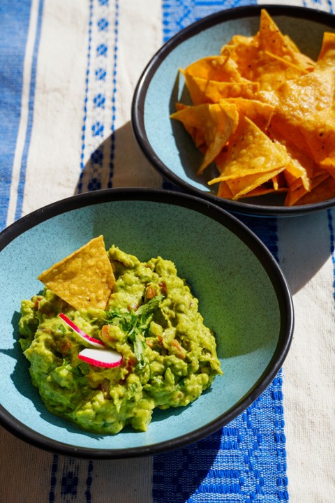 Fresh Guacamole & Chips