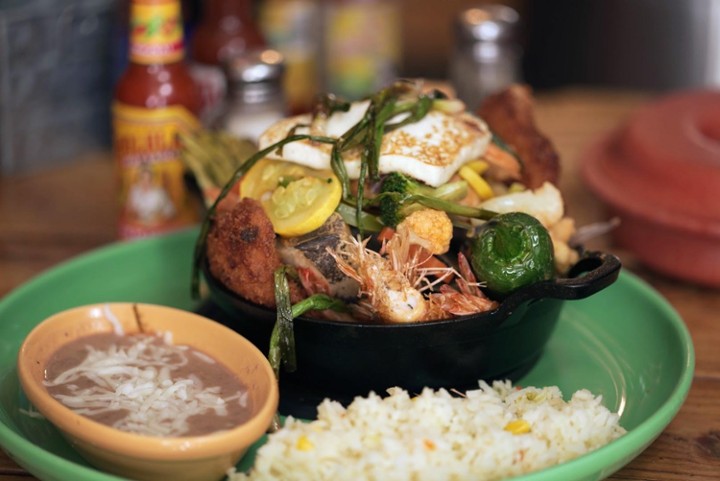 Molcajete de Mariscos