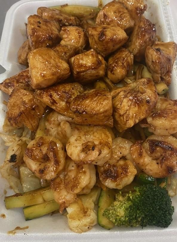 Chicken / shrimp Yakisoba