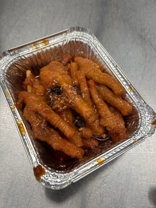 9. Chicken Feet in Chu Hou Sauce 酱汁蒸鳯爪