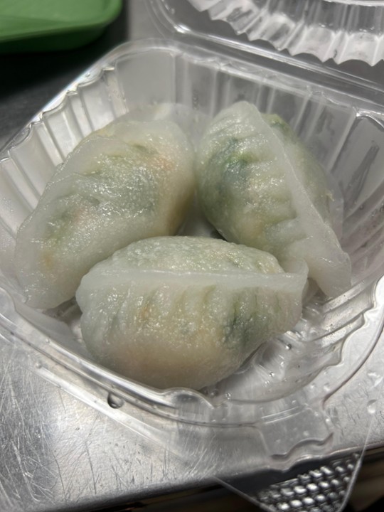 5. Snow Pea Leaf & Shrimp Dumplings 豆苗饺