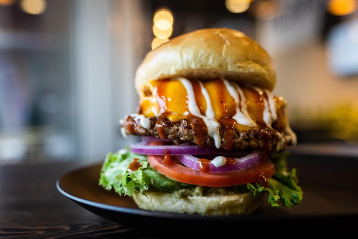 BBQ GUAC BURGER