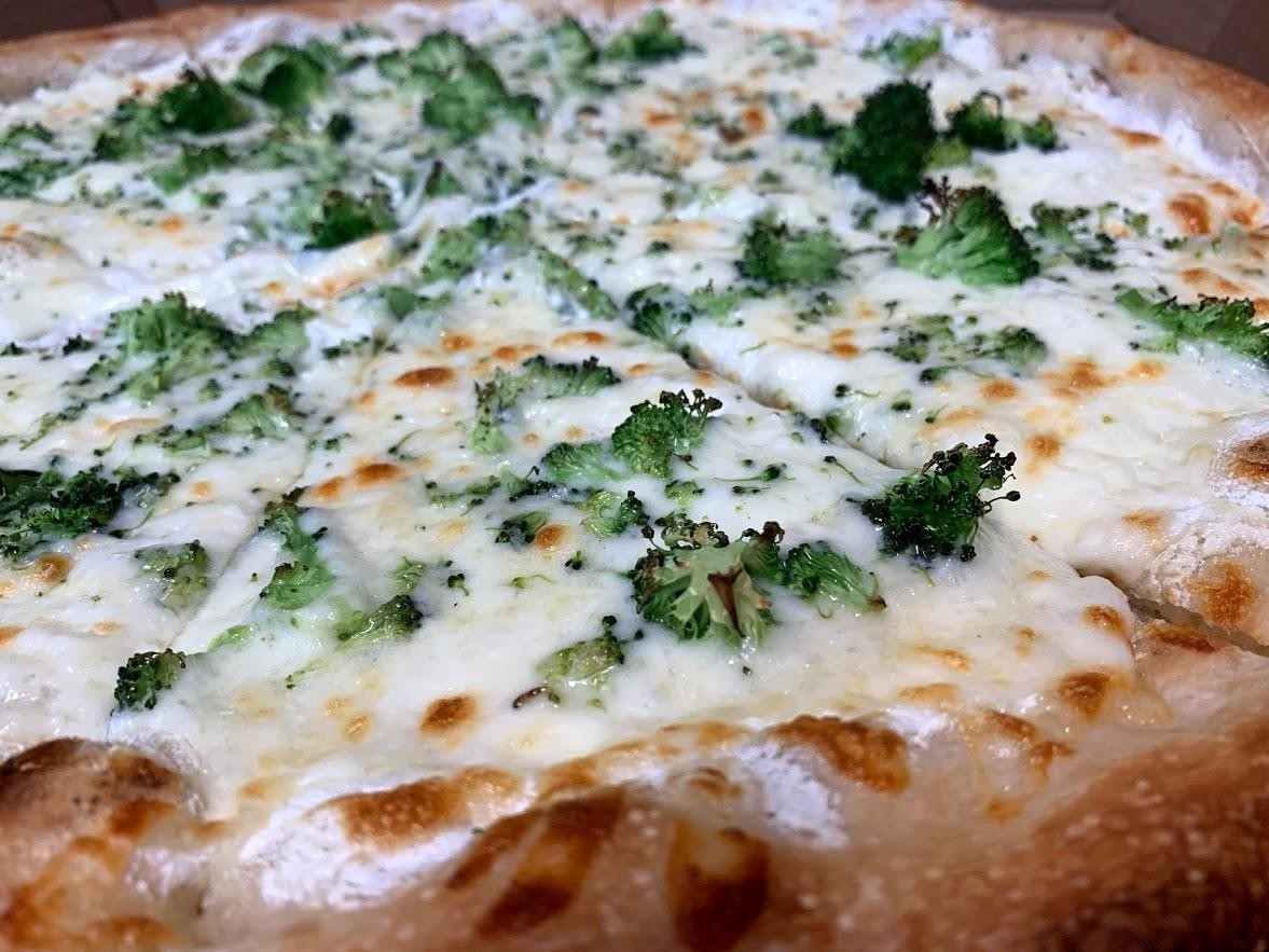 Individual Broccolo Pizza