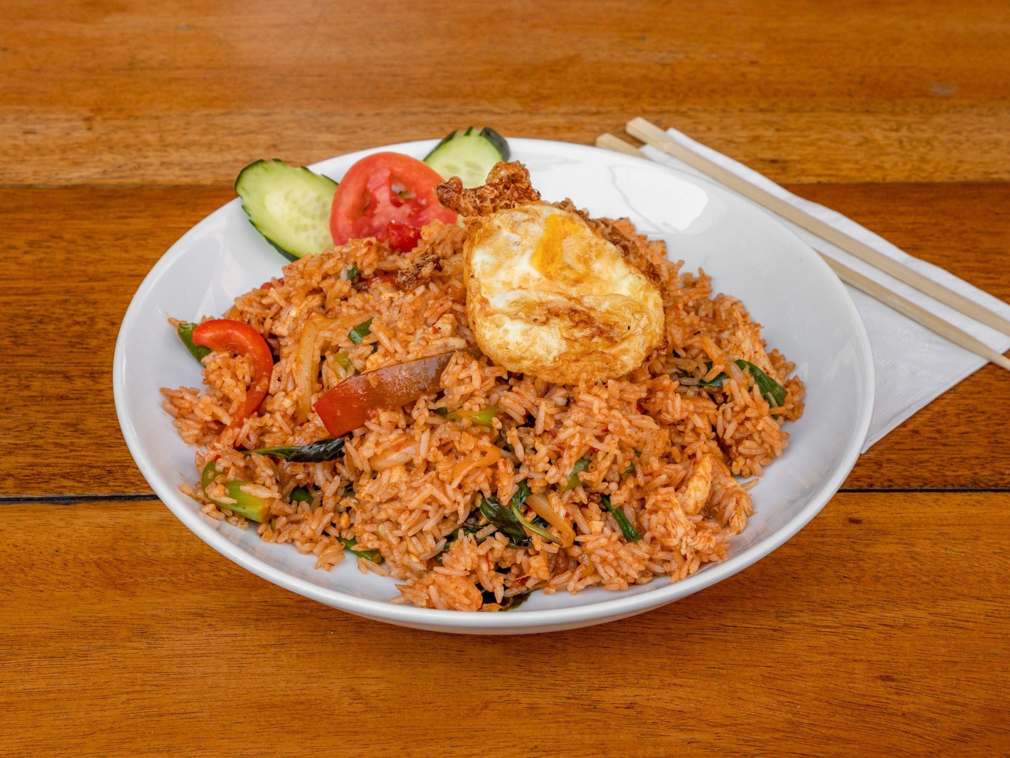 (L) Spicy Fried Rice with Chicken