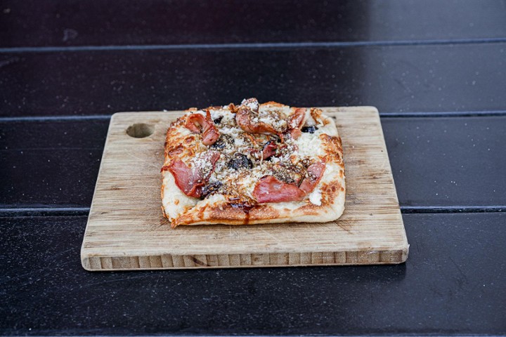 Fig & Prosciutto Personal Size Pizza