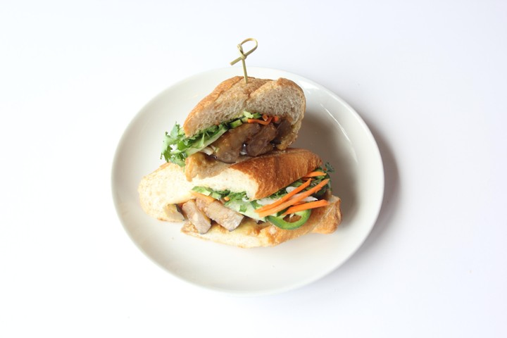 BBQ Chicken Banh Mi