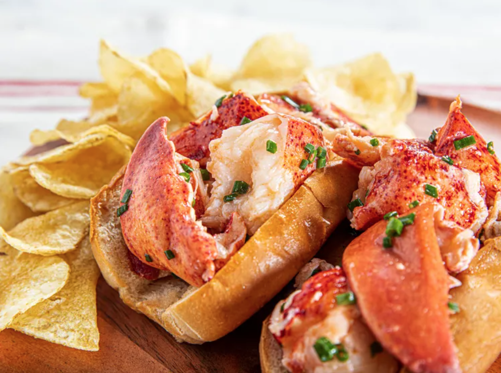 Connecticut Lobster Roll (Warm)