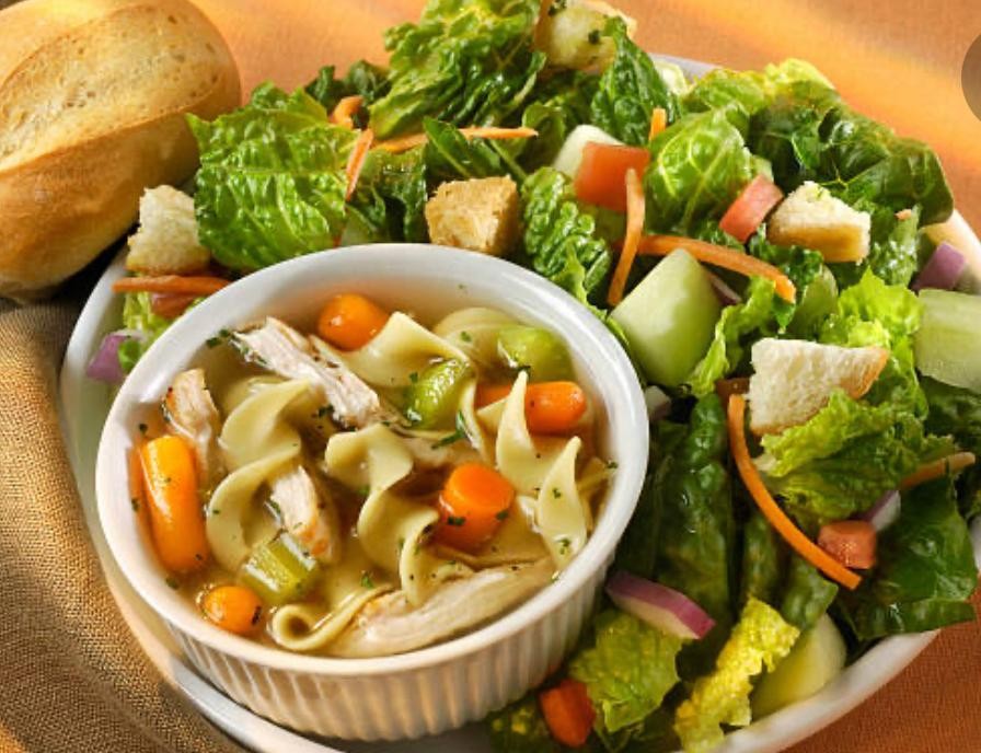 Soup & house salad