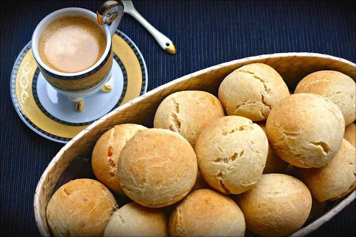 Cheese Bread (Pão de Queijo)