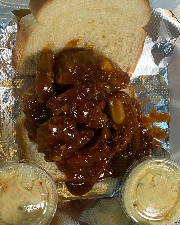 Momma’s Rib Tips Sandwich