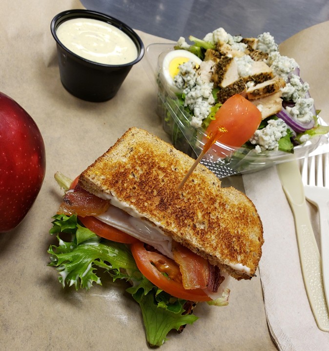 Half Sandwich & Half Salad Boxed Lunch (person minimum 10 people)