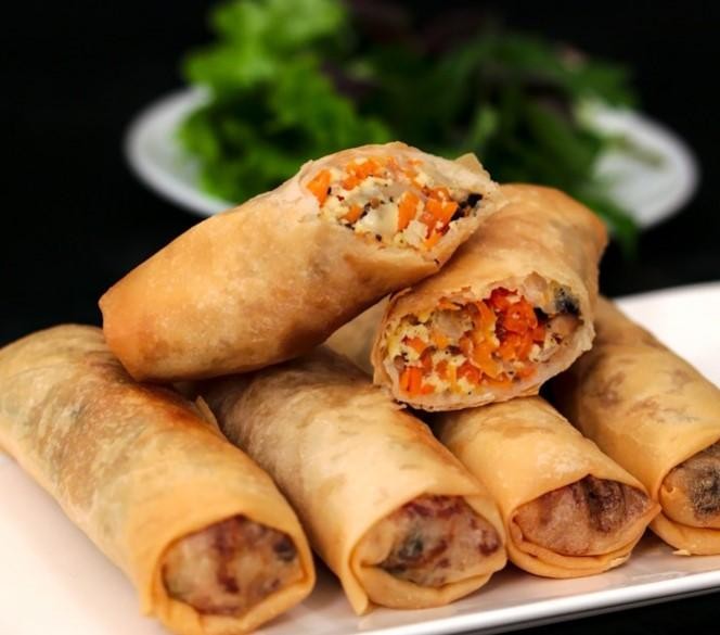 A7. Veggie Egg Rolls( chả giò chay)