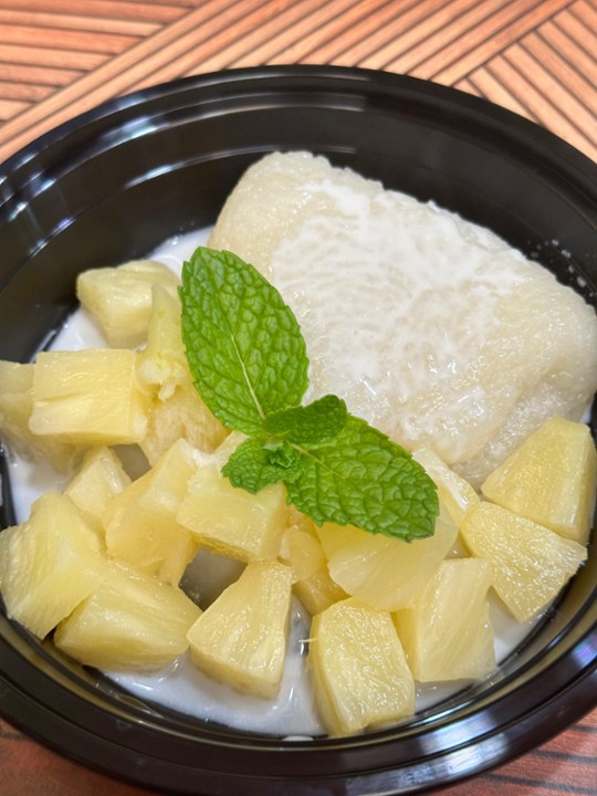 Sweet Sticky Rice with Pineapple