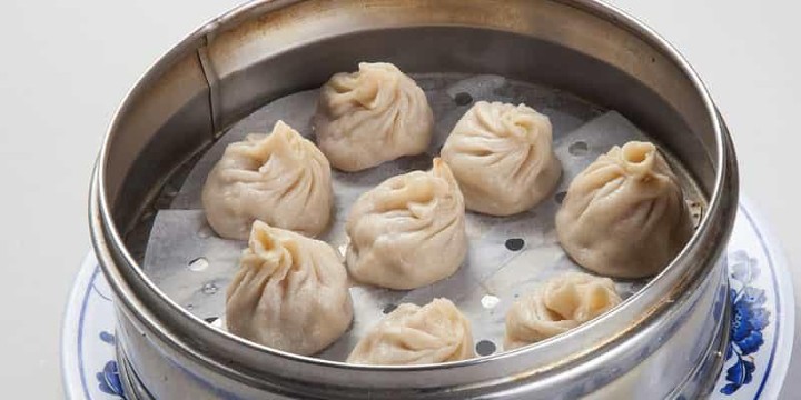 Steamed Shanghai Dumpling(8) 小籠包