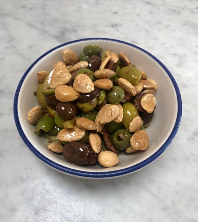 MARINATED OLIVES AND ALMONDS