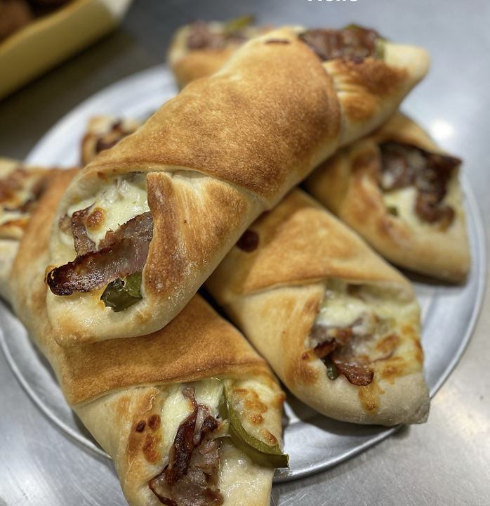 Sausage & Pepper Pizza Roll