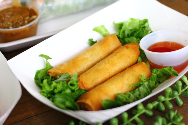 3 Eggrolls