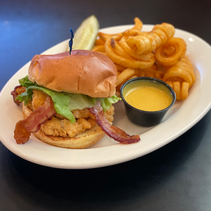 FRIED CHICKEN SANDWICH