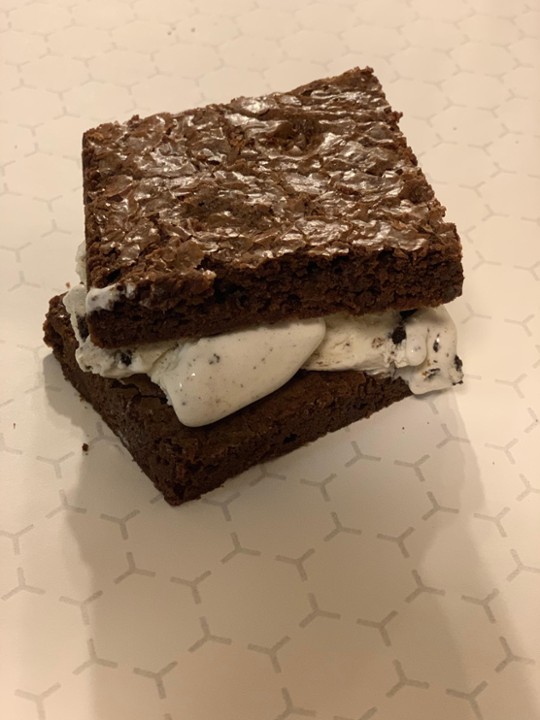 Brownie sandwich