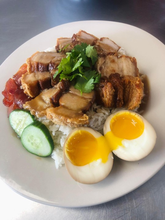 Khao Moo Grob Crispy Pork