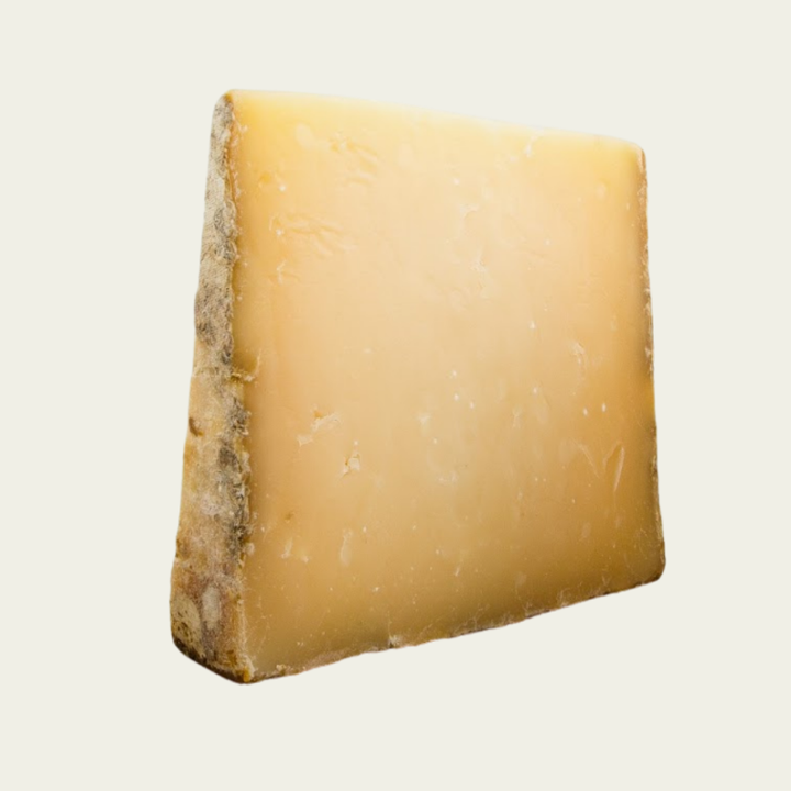 Bleu Mont Bandaged Cheddar, 1/2 lb.