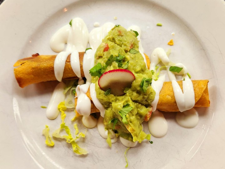 Taquitos With guacamole