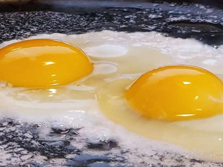 2 Eggs