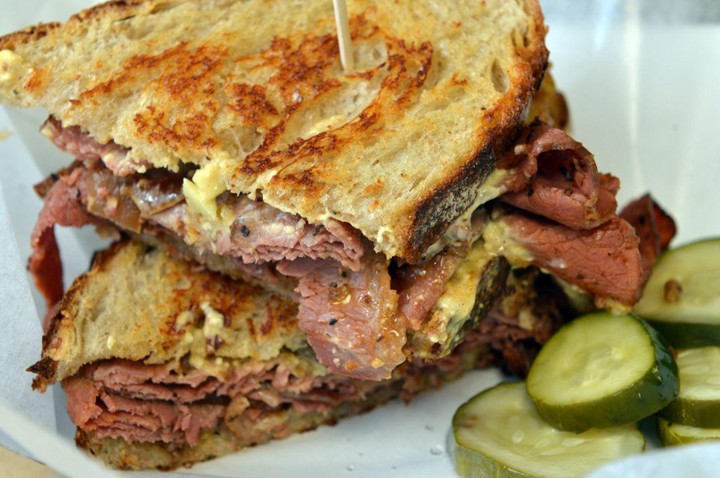 Hot Pastrami Sand