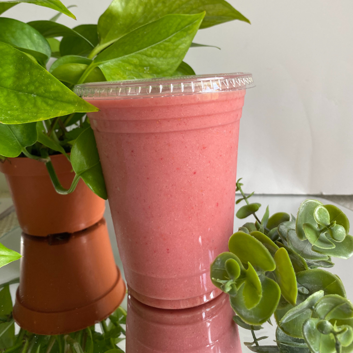 Gingerberry Pineapple Smoothie