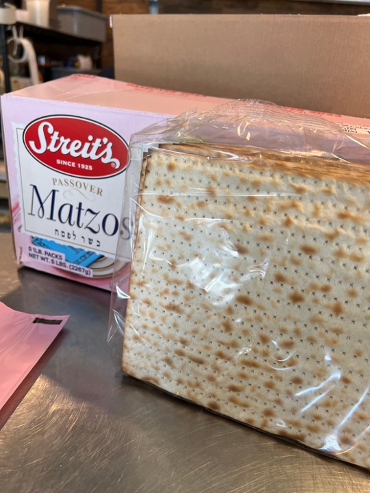 WHOLE MATZAH CRACKERS