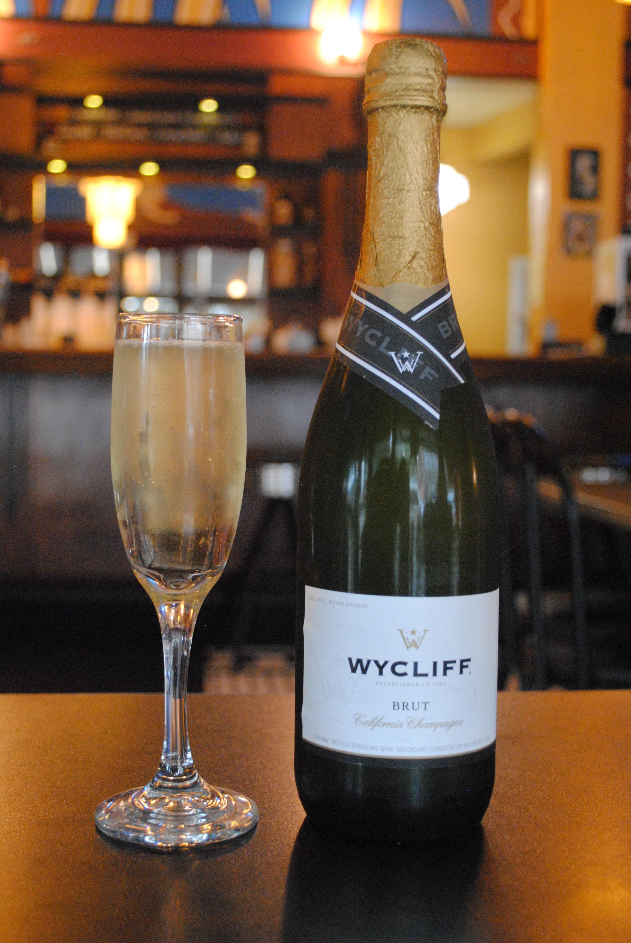 Glass Wycliff Champagne