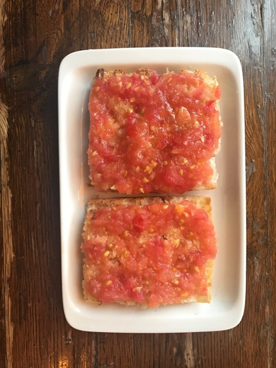 Pan con Tomate