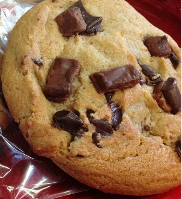 Cookie - Triple Chocolate Chunk Cookie