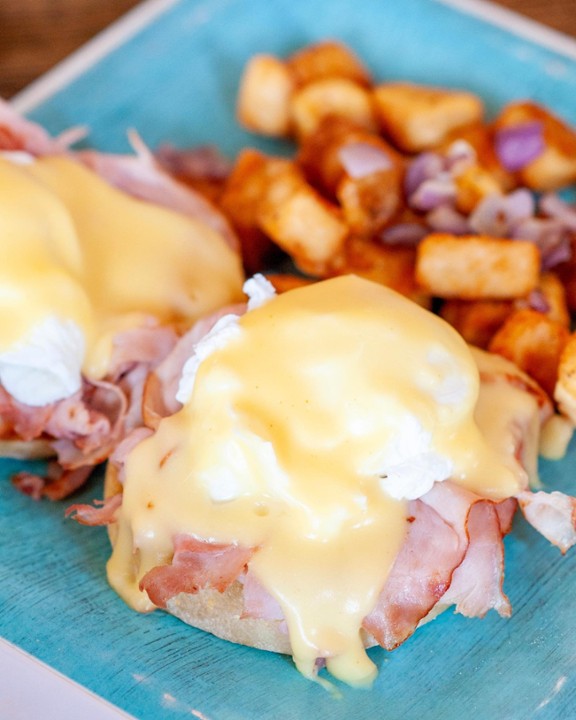 TRADITIONAL BENEDICT