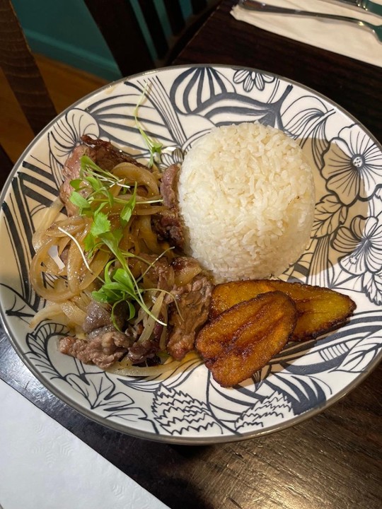 Bistec Encebollado