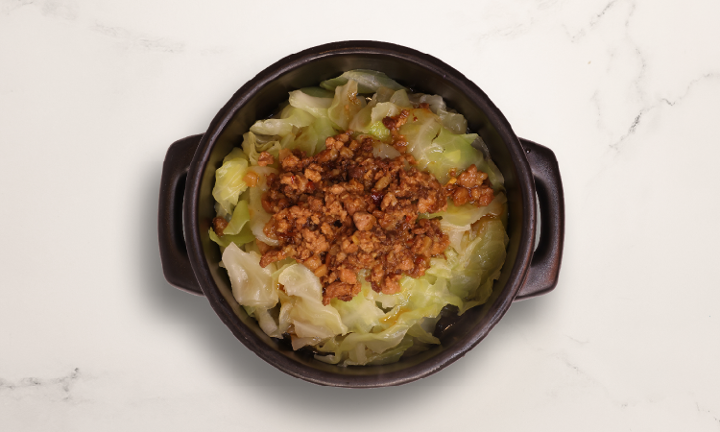 I03 Cabbage with Braised Pork 肉燥高麗菜
