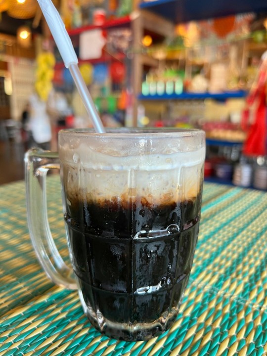 Thai Iced Coffee (gafae yen)