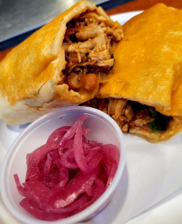 Tinga de Pollo Burrito