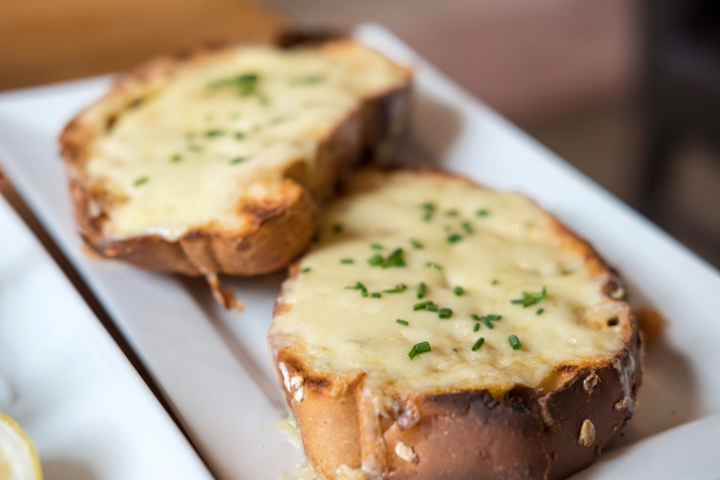 Garlic Bread With Cheese