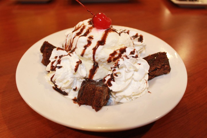 BROWNIE SUNDAE