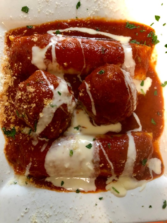 Homemade Manicotti & Meatballs