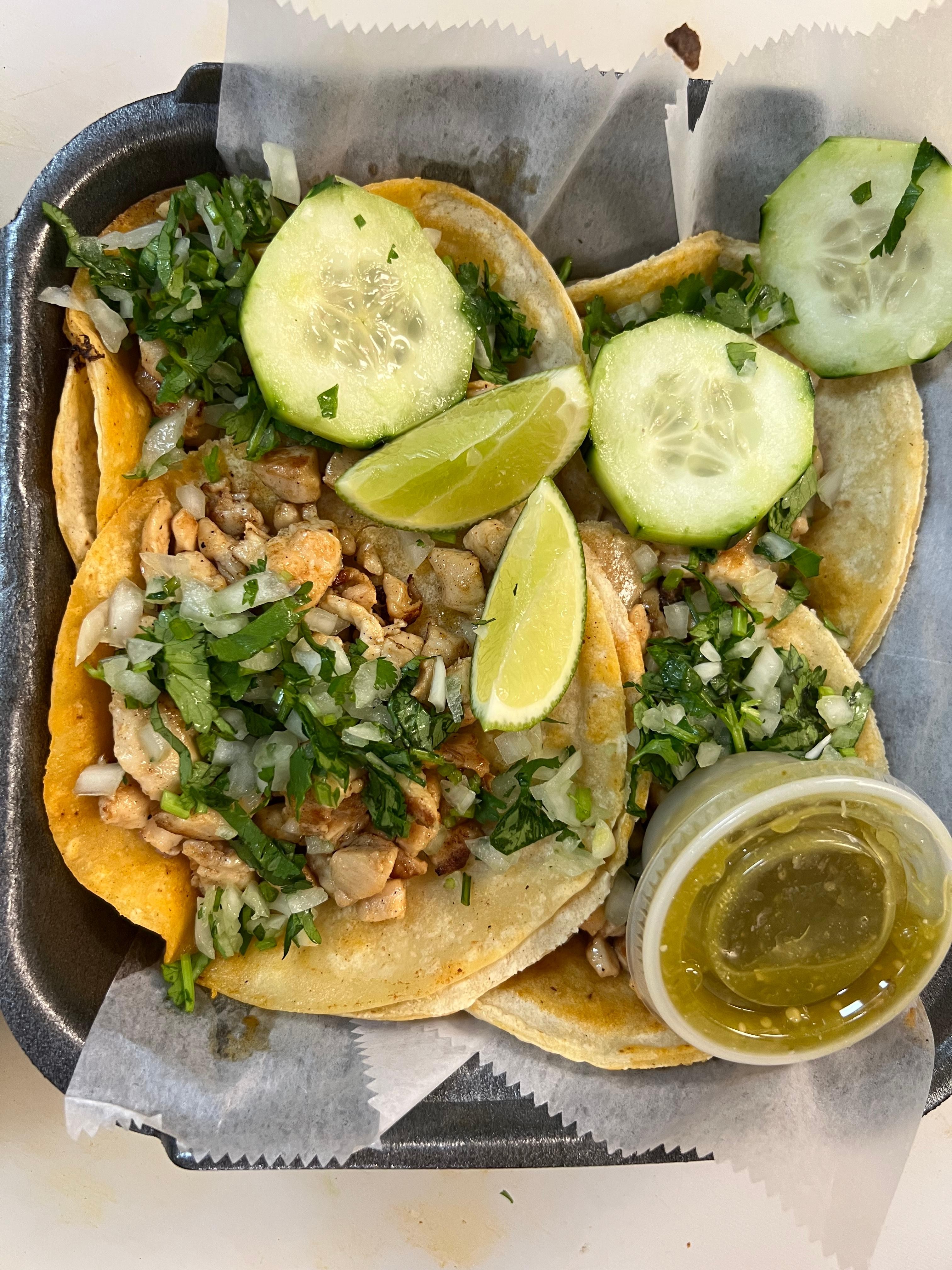 Pollo Tacos / Chicken Tacos