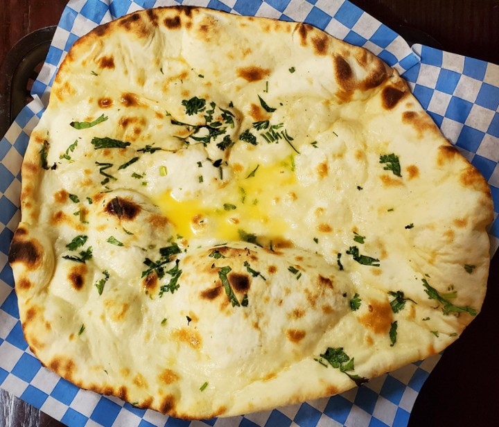 GARLIC NAAN