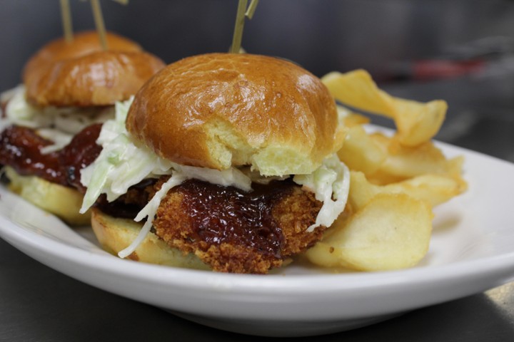 NASHVILLE  CHICKEN SLIDERS