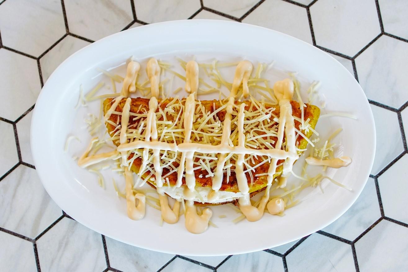 Chicken Cachapa (H)