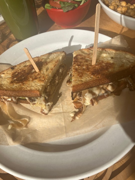 Chimichurri Lions Mane Sandwich