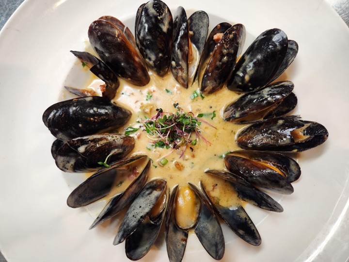 Steamed Mussels